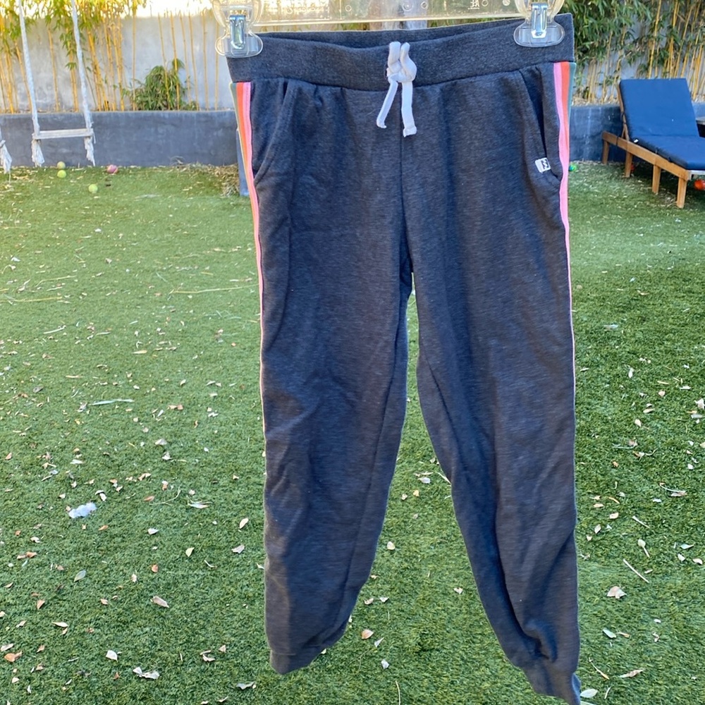 Billabong sweats 6